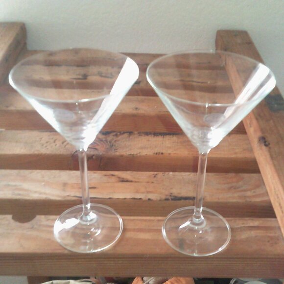 2 LENOX Martini Glasses Crystal Made American by Design BREAK RESISTANT New - Picture 1 of 8
